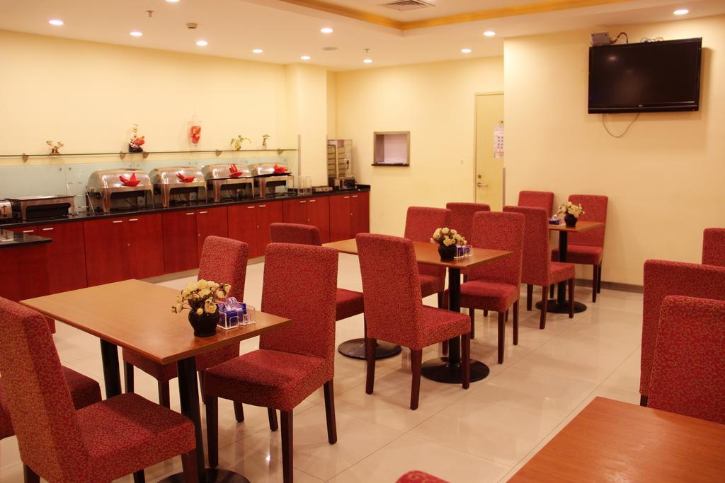 Hanting Express Kunming Yieryi Street Yunnan Normal University Branch Exterior photo